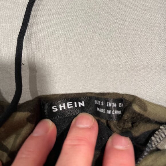 SHEIN Camo Tank Size S - Picture 2 of 3